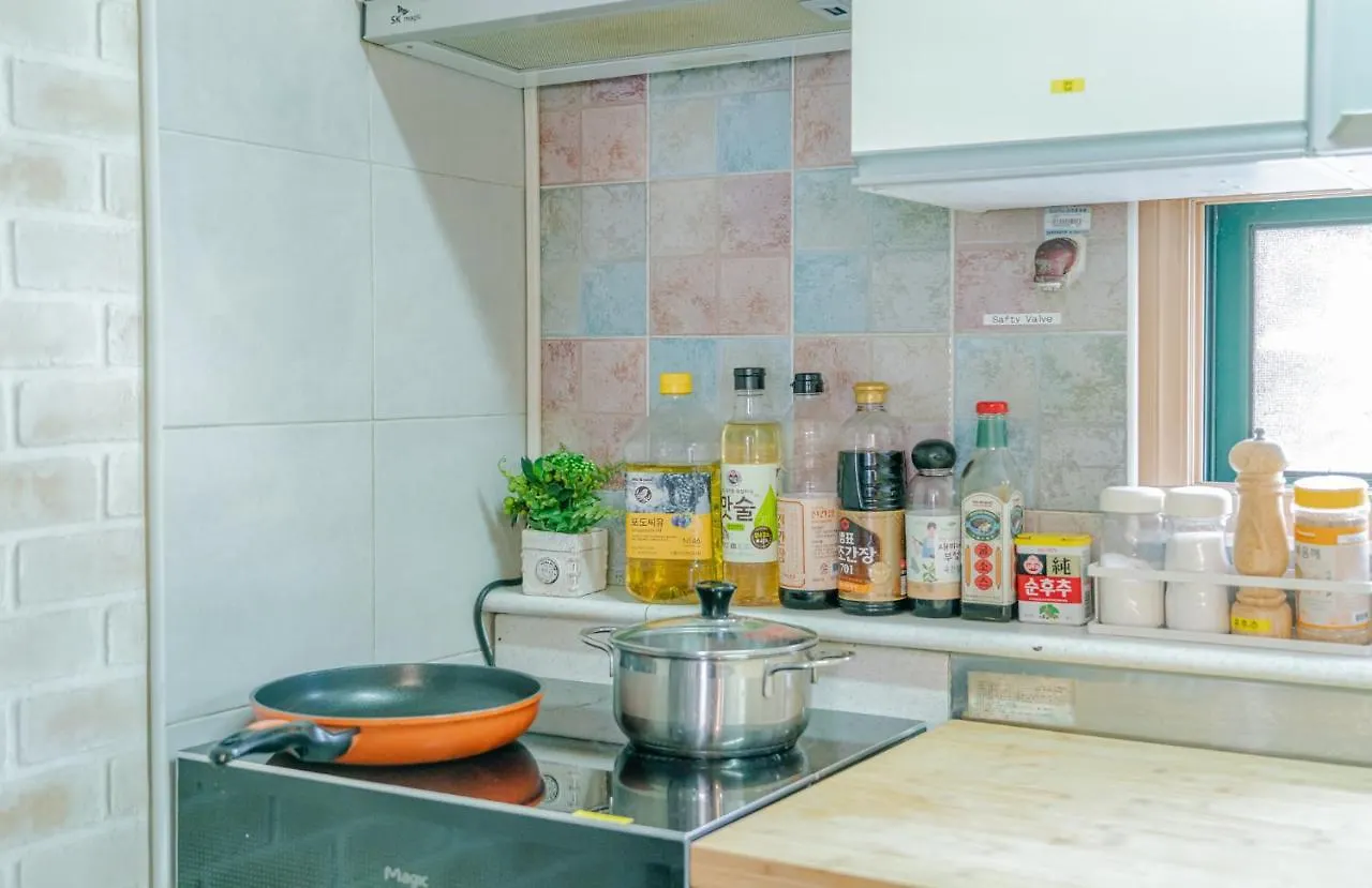 For Family Group, 4Min To Seoul Station Apartment